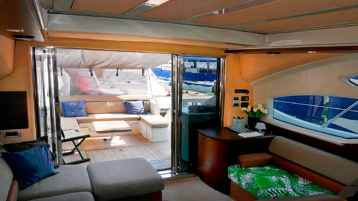 Аренда моторной яхты Azimut 43S на Пхукете, Таиланд